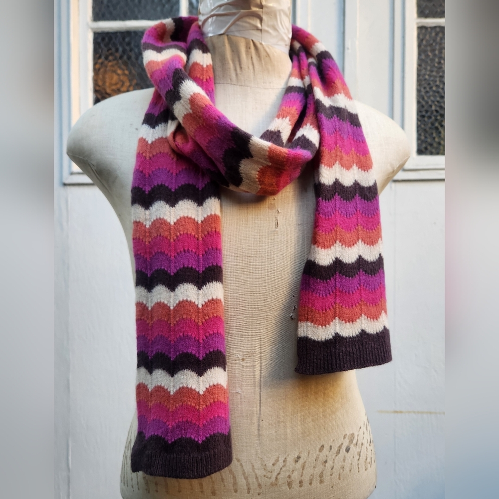Long Lambswool, Scalloped-Design Scarf - Multicolored, EUC